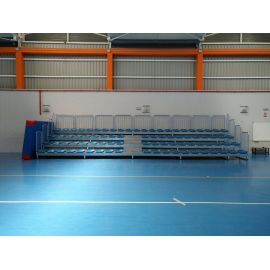 Permanente og demonterbare tribuner Permanente og demonterbare tribuner